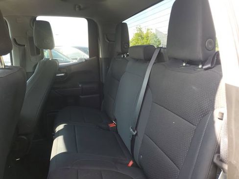 Used 2019 Chevrolet Silverado 1500 Custom w/ Custom Value Package AWD/4WD image 8