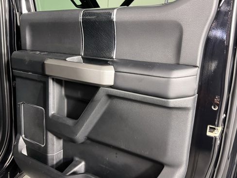 Used 2021 Ford F450 Platinum w/ FX4 Off-Road Package image 31