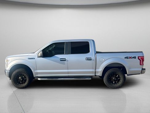 Used 2017 Ford F150 XL w/ Equipment Group 101A Mid AWD/4WD image 12