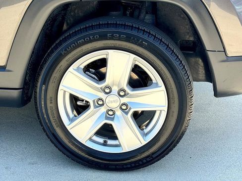 Used 2022 Jeep Compass Latitude w/ Convenience Group image 13