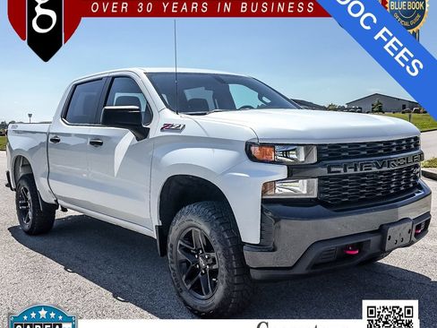 Used 2019 Chevrolet Silverado 1500 Custom Trail Boss w/ Custom Convenience Package AWD/4WD image 1