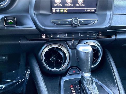 Used 2019 Chevrolet Camaro LT w/ LPO, Camaro Logo Package RWD image 15