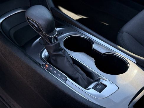 Certified 2025 Chevrolet Malibu LT image 19