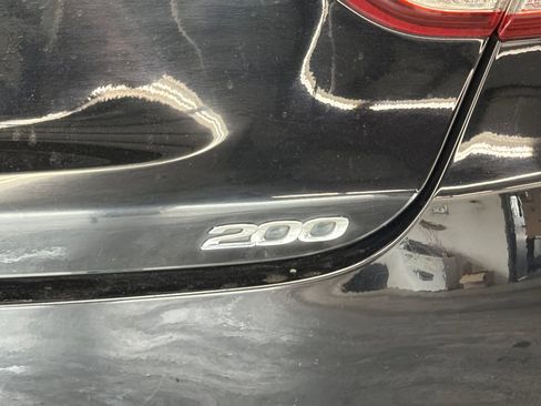 Used 2016 Chrysler 200 Limited FWD image 24