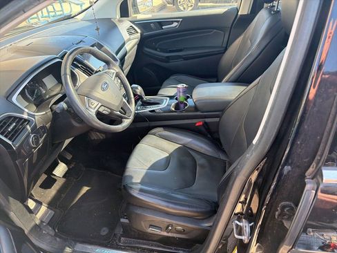 Used 2018 Ford Edge Titanium w/ Equipment Group 301A image 7