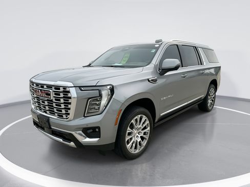 Certified 2025 GMC Yukon XL Denali w/ Denali Reserve Package AWD/4WD image 1