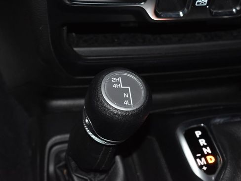 Used 2022 Jeep Gladiator Sport AWD/4WD image 14