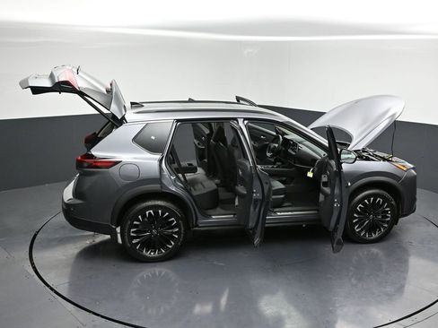New 2026 Nissan Rogue SV image 34