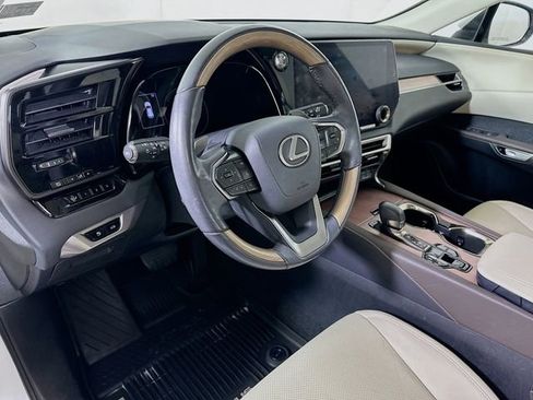 Used 2023 Lexus RX 350 Premium w/ Accessory Package AWD/4WD image 11