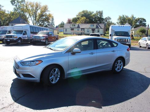 Used 2018 Ford Fusion S image 1