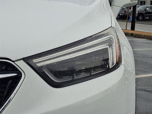 Used 2020 Buick Encore Essence image 28