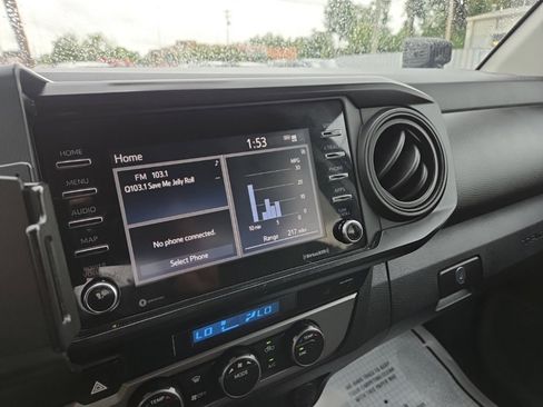 Used 2022 Toyota Tacoma SR image 26