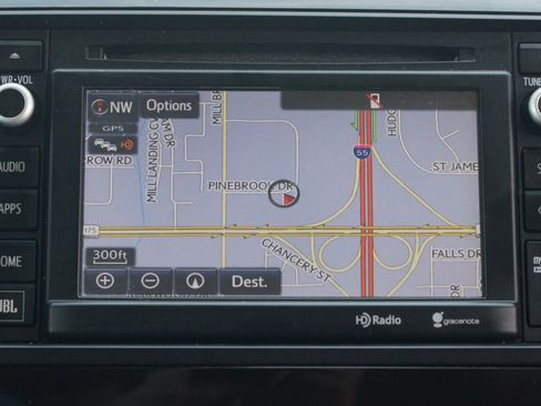 Used 2015 Toyota Sequoia Platinum AWD/4WD image 8