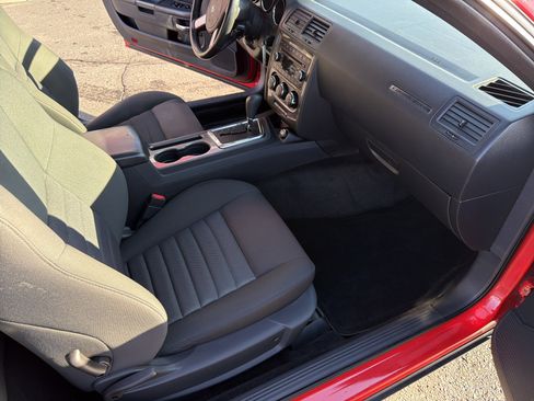 Used 2009 Dodge Challenger R/T w/ Sound Group RWD image 21