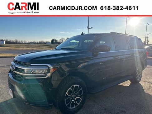 Used 2024 Ford Expedition Max XLT image 3