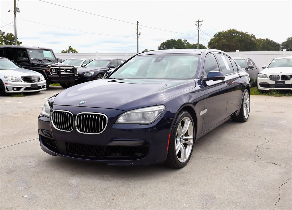 Used 2015 BMW 750Li RWD image 3