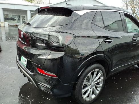 Used 2024 Buick Encore GX Avenir w/ Avenir Technology Package FWD image 5
