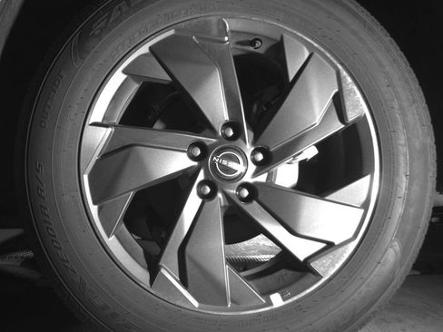 Used 2025 Nissan Rogue SV image 14