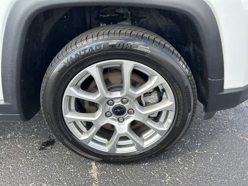Used 2025 Jeep Compass Limited AWD/4WD image 20