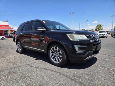 Used 2016 Ford Explorer Limited w/ Equipment Group 301A FWD image 4