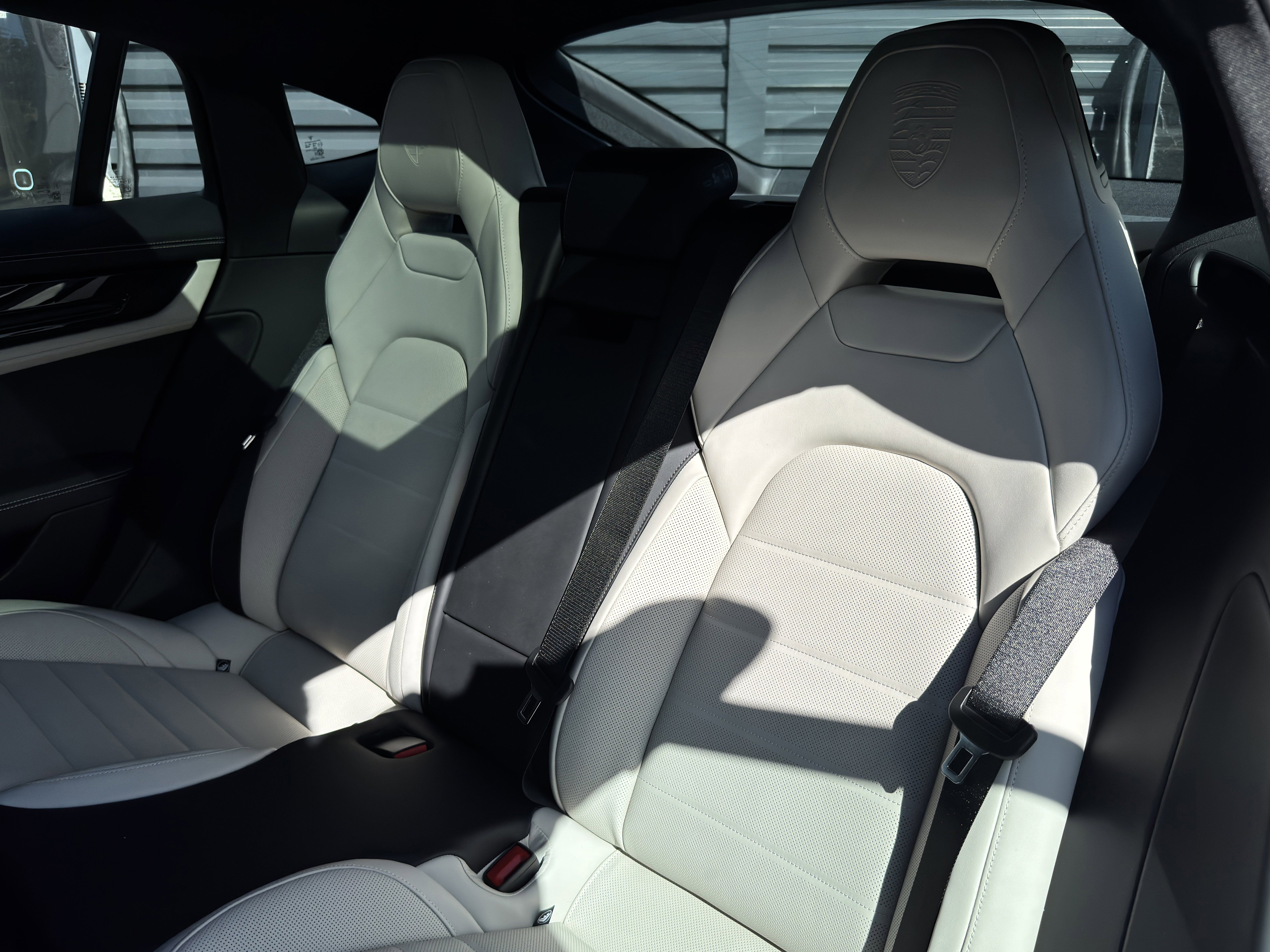 Certified 2025 Porsche Panamera 4 AWD/4WD image 28