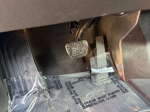 Used 2023 BMW iX xDrive50 w/ Convenience Package image 31