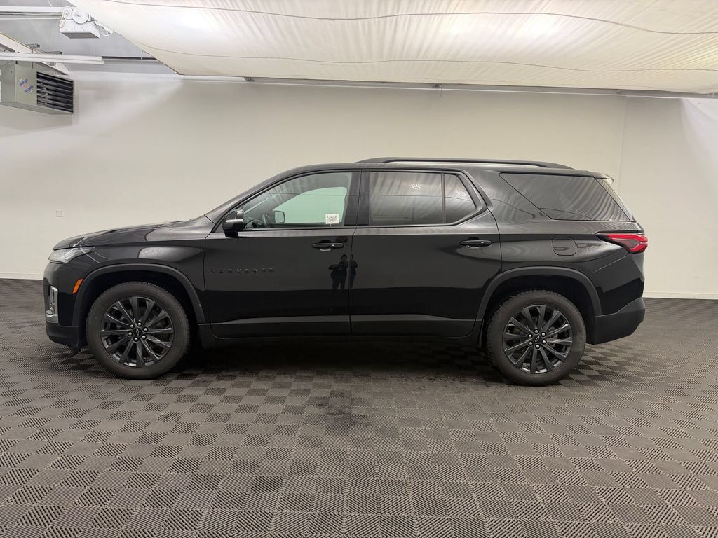 Used 2023 Chevrolet Traverse RS w/ LPO, Floor Liner Package AWD/4WD image 2