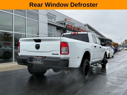 Used 2024 RAM 3500 Tradesman w/ Convenience Group AWD/4WD image 4