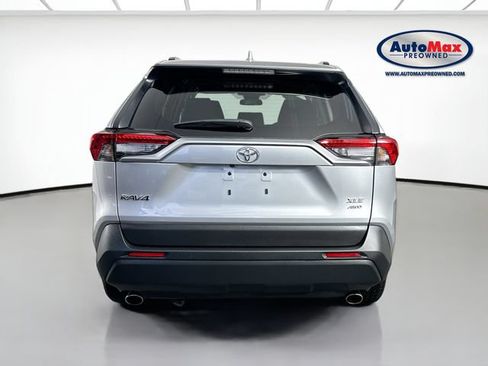 Used 2025 Toyota RAV4 XLE AWD/4WD image 7