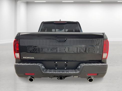 New 2026 Honda Ridgeline Black Edition image 4