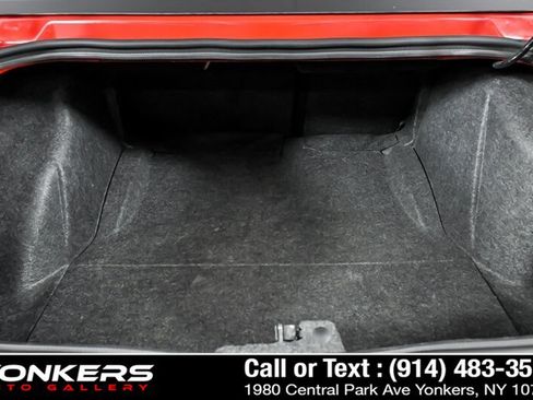 Used 2022 Dodge Challenger R/T Scat Pack RWD image 7