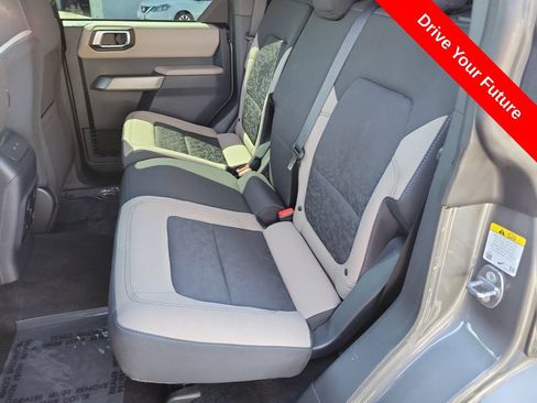 Used 2023 Ford Bronco Wildtrak AWD/4WD image 28