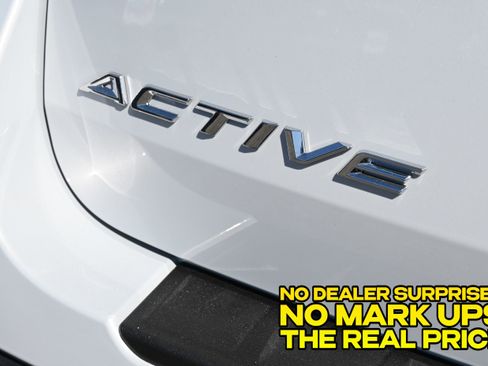 New 2026 Ford Explorer Active RWD image 7