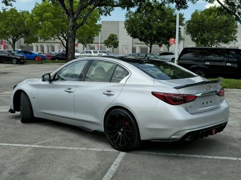 Used 2019 INFINITI Q50 Luxe w/ Essential Package (3.0T Luxe) AWD/4WD image 3