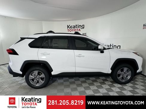 New 2025 Toyota RAV4 XLE image 4