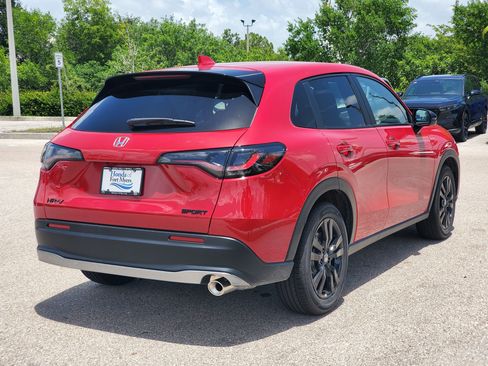 New 2026 Honda HR-V Sport image 3