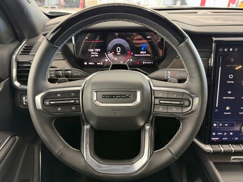 Used 2024 GMC Acadia Denali w/ Super Cruise Package AWD/4WD image 17