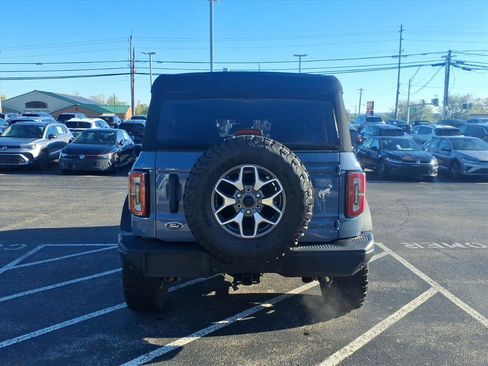 Used 2023 Ford Bronco Badlands image 6