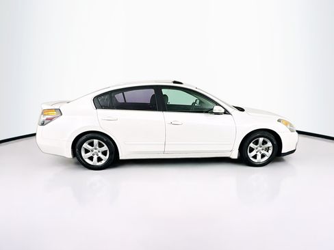 Used 2008 Nissan Altima 3.5 SL w/ Technology Pkg FWD image 10