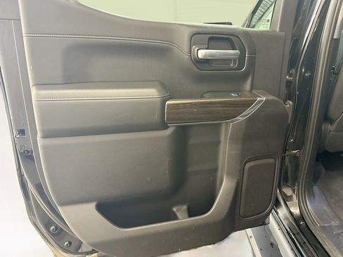 Used 2020 Chevrolet Silverado 1500 LT Trail Boss image 28