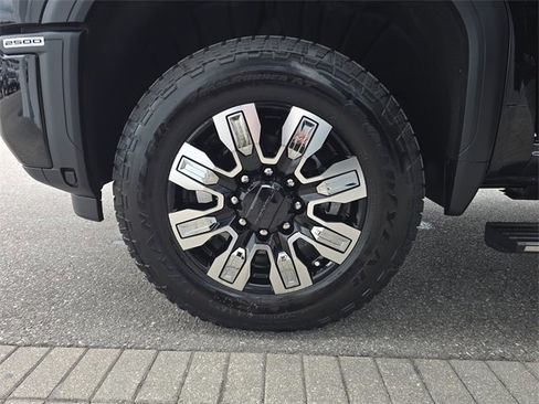 New 2026 GMC Sierra 2500 Denali w/ Denali Reserve Package image 30