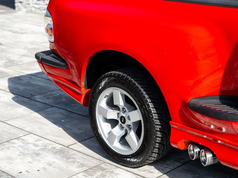 Used 2002 Ford F150 Lightning image 17