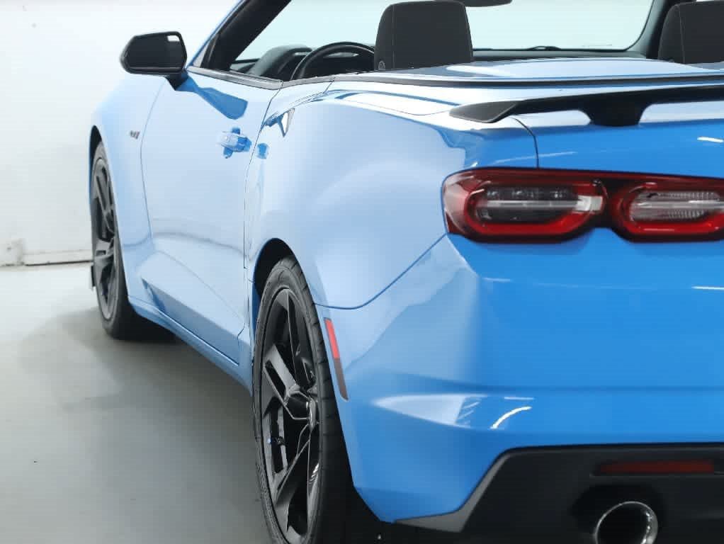 Used 2022 Chevrolet Camaro LT RWD image 42