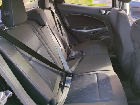 Used 2018 Ford EcoSport SE w/ SE Convenience Package image 32