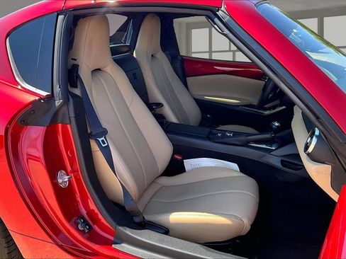 Used 2019 MAZDA MX-5 Miata RF Grand Touring RWD image 7