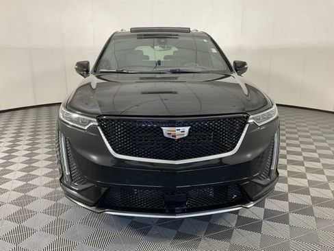 Used 2020 Cadillac XT6 Sport w/ Platinum Package AWD/4WD image 2