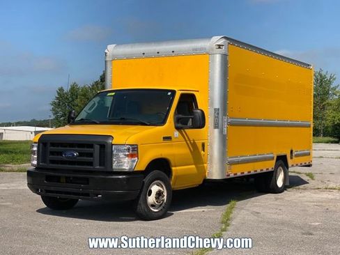 Used 2019 Ford E-350 and Econoline 350 Super Duty RWD image 3