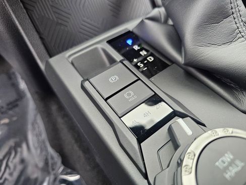 New 2026 Toyota 4Runner SR5 image 37