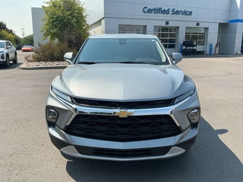 Used 2025 Chevrolet Blazer LT AWD/4WD image 8