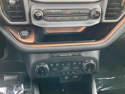 Certified 2024 Ford Bronco Sport Badlands w/ Premium Package image 16